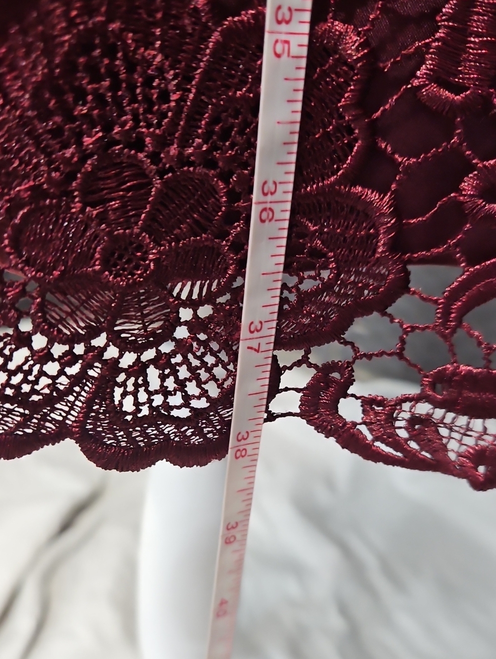 Sz 10 burgundy/wine Sleeveless Fully Lace Sheath Cocktail Dress by Adrianna Pape - Picture 13 of 13